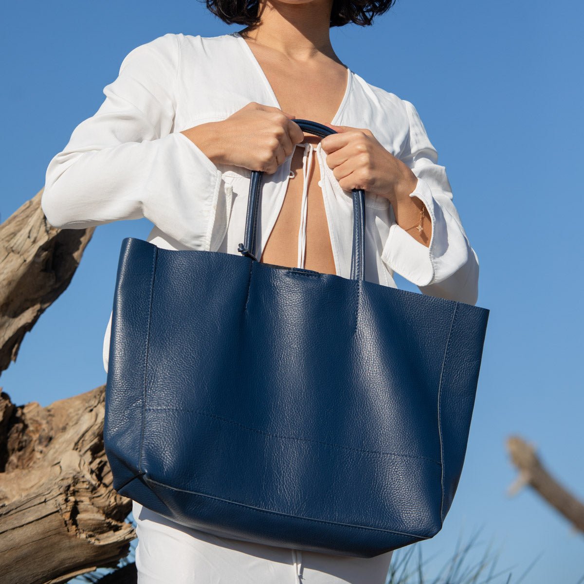 Classic Leather Tote - Navy Blue - Pampora Leather