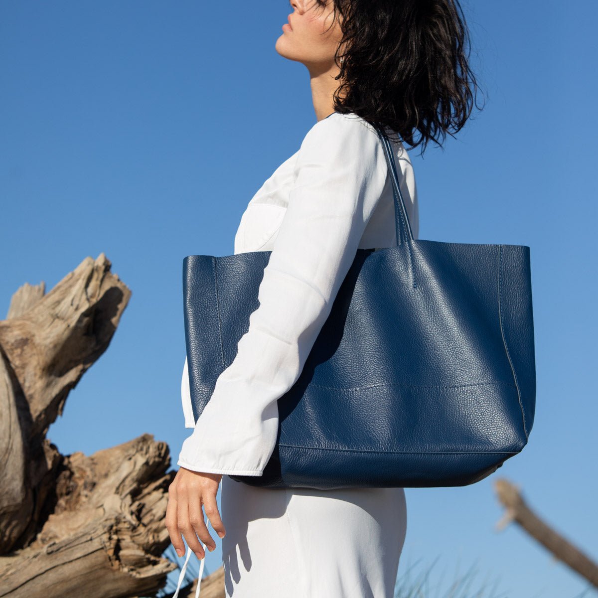Classic Leather Tote - Navy Blue - Pampora Leather