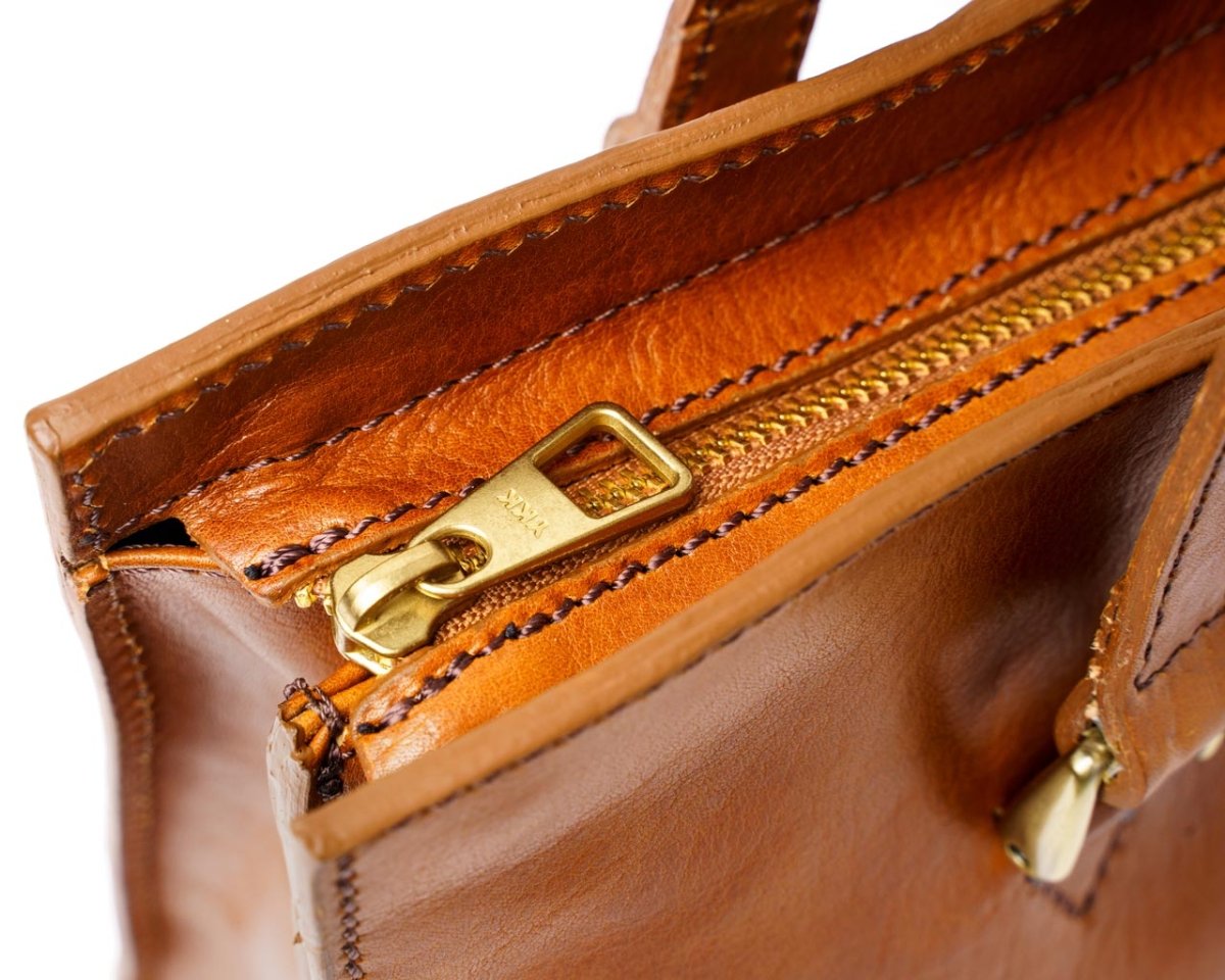 Classy Business Hour - Honey Brown - Pampora Leather