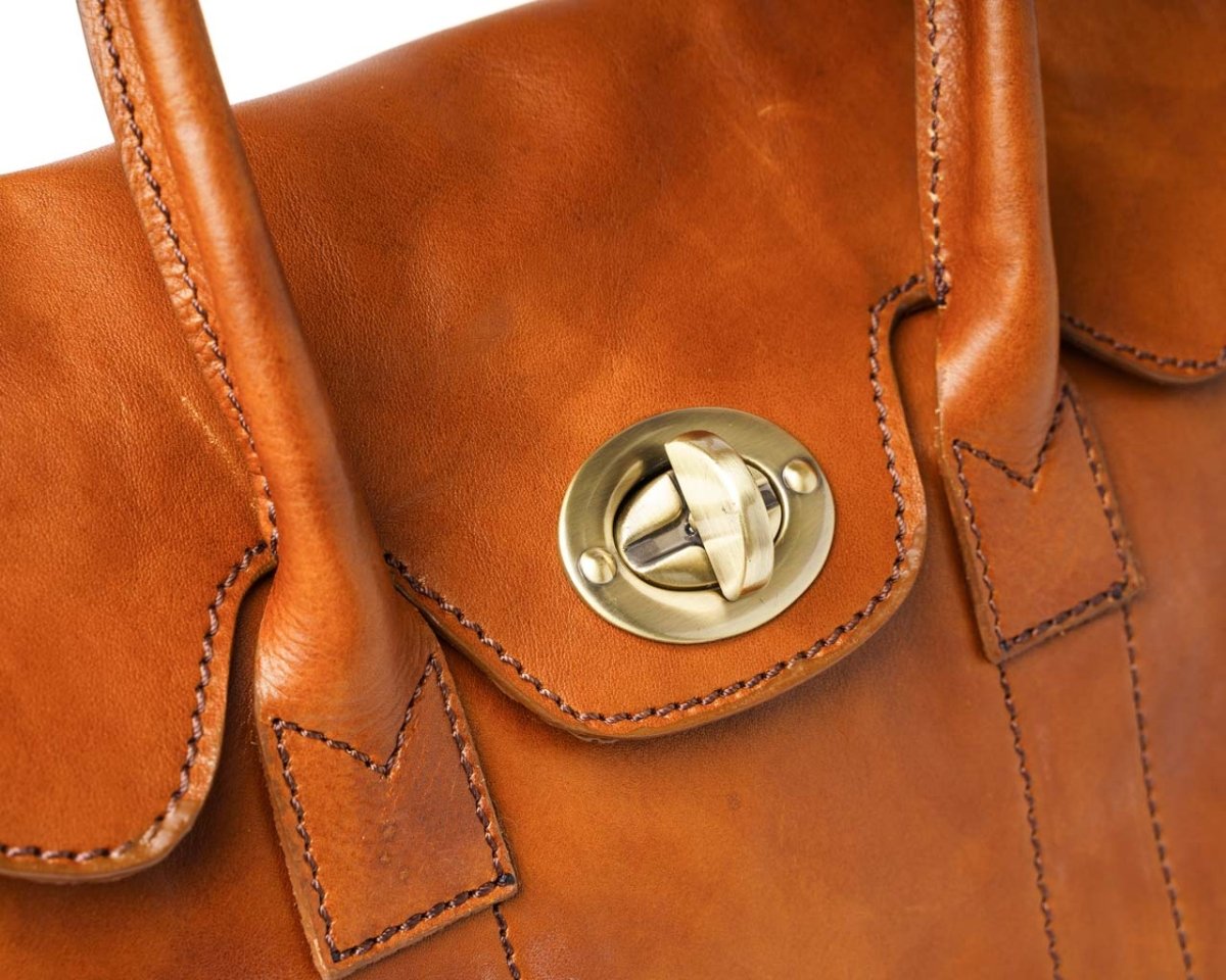 Clear Your Schedule - Dark Brown - Pampora Leather