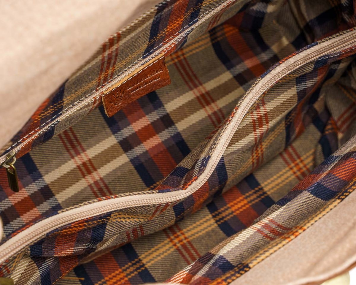 Clear Your Schedule - Dark Brown - Pampora Leather