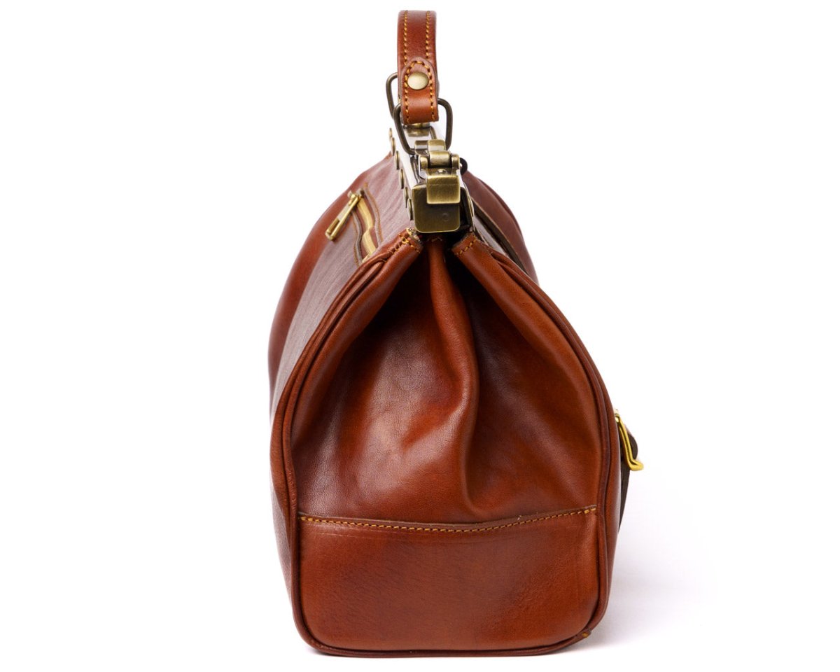 Doctor Delight - Dark Brown - Pampora Leather