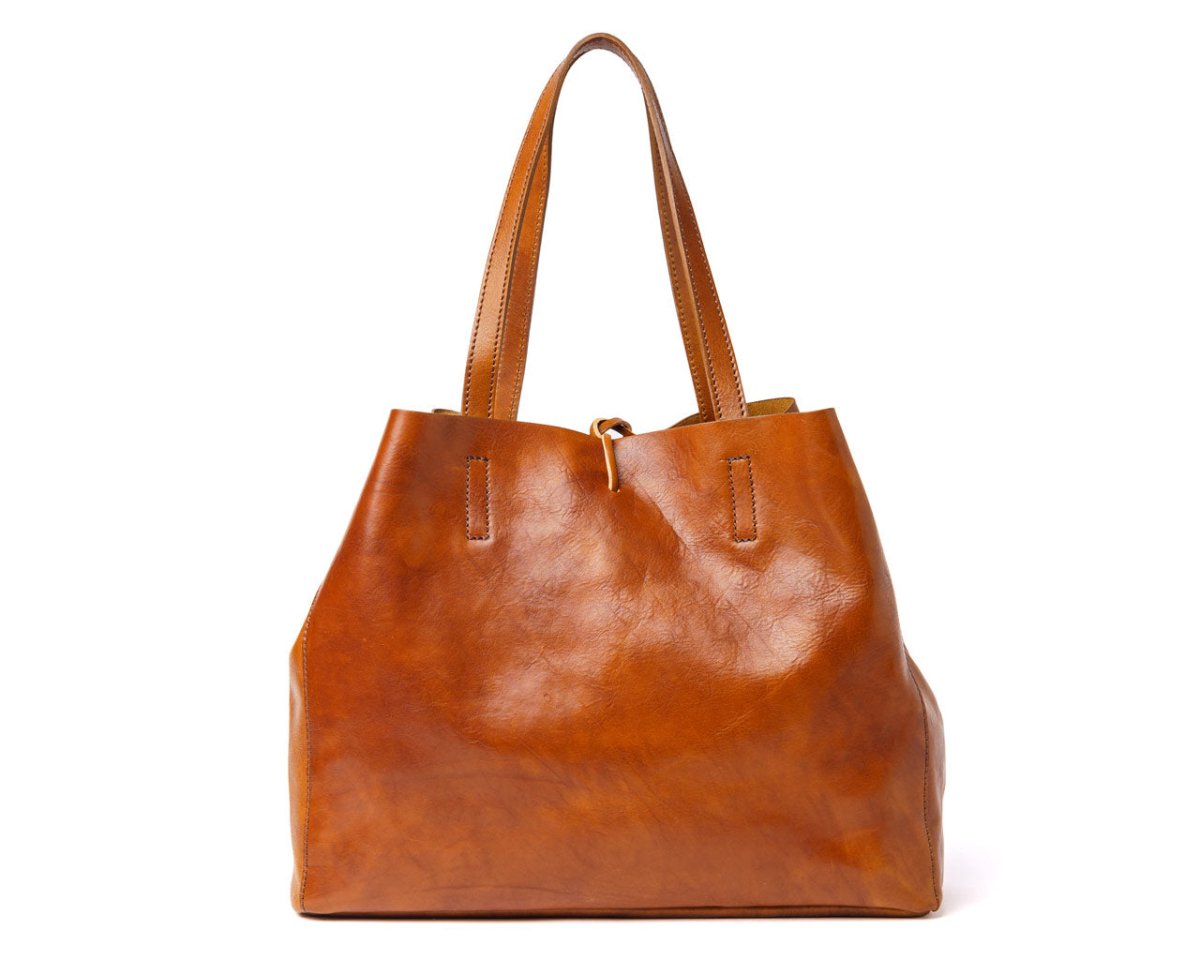 On A Voyage - Honey Brown - Pampora Leather