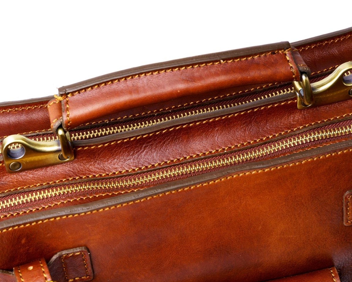 Over The Edge - Dark Brown - Pampora Leather