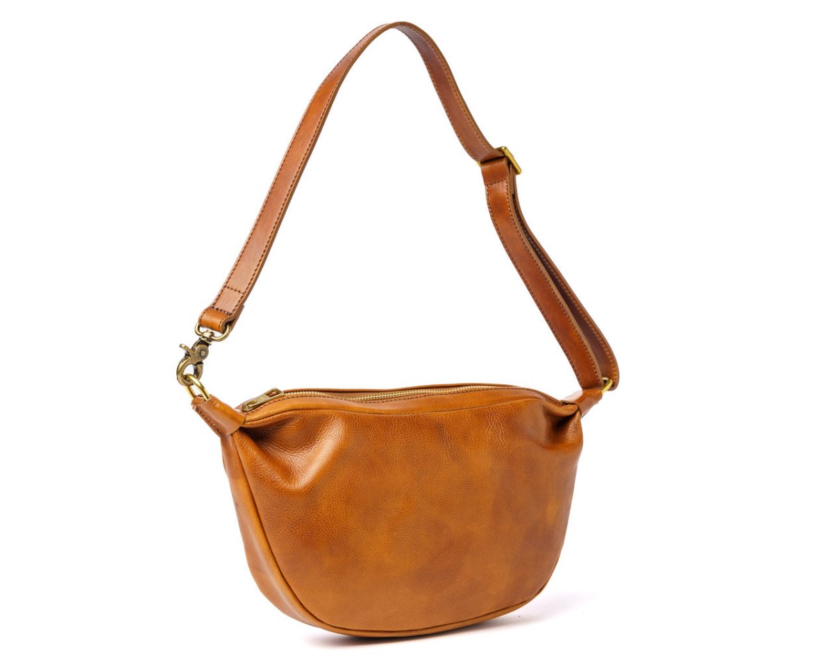 Queen's Vista - Black - Pampora Leather