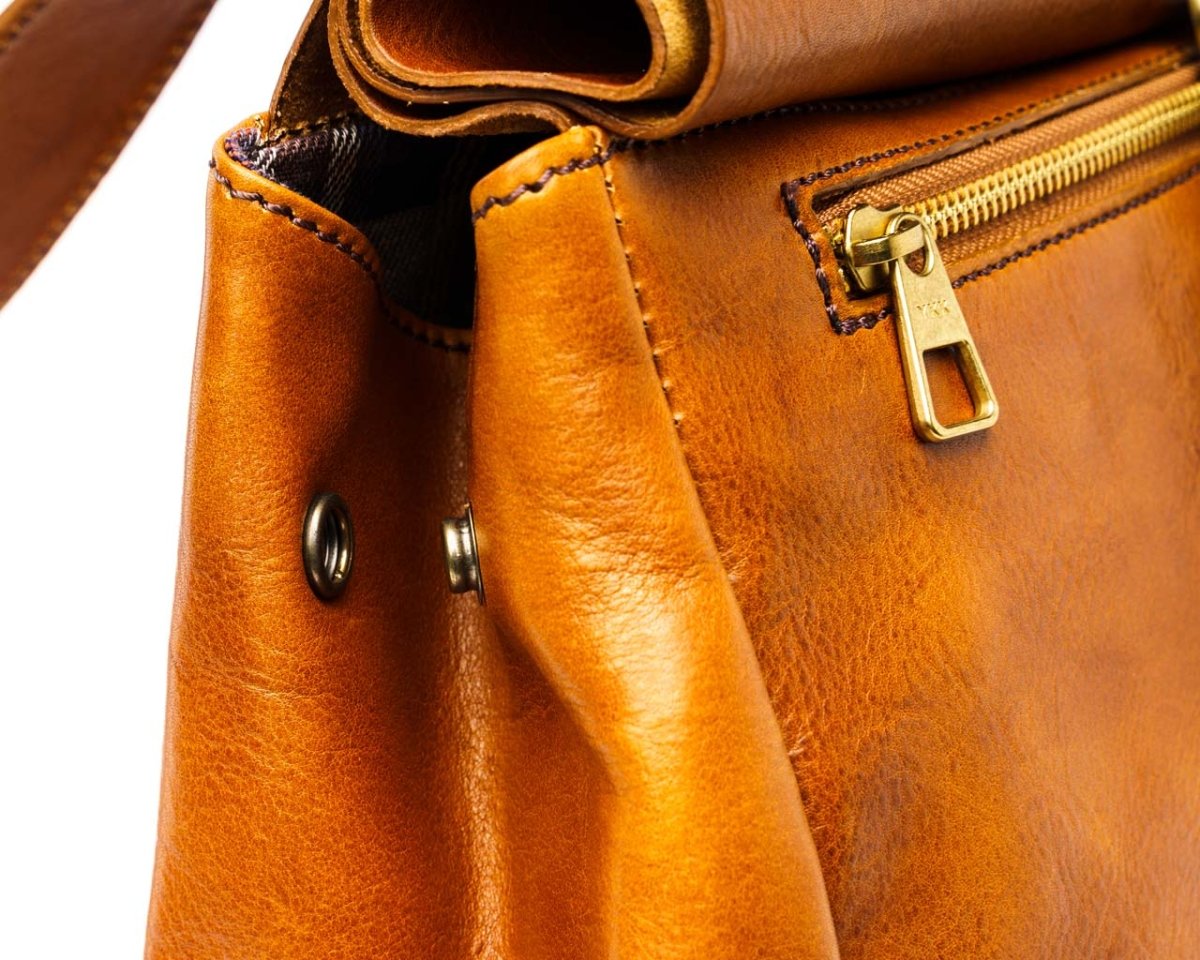 Weekender Rolltop - Honey Brown - Pampora Leather