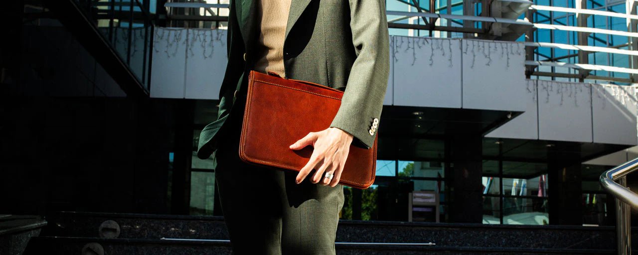 Portfolios - Pampora Leather