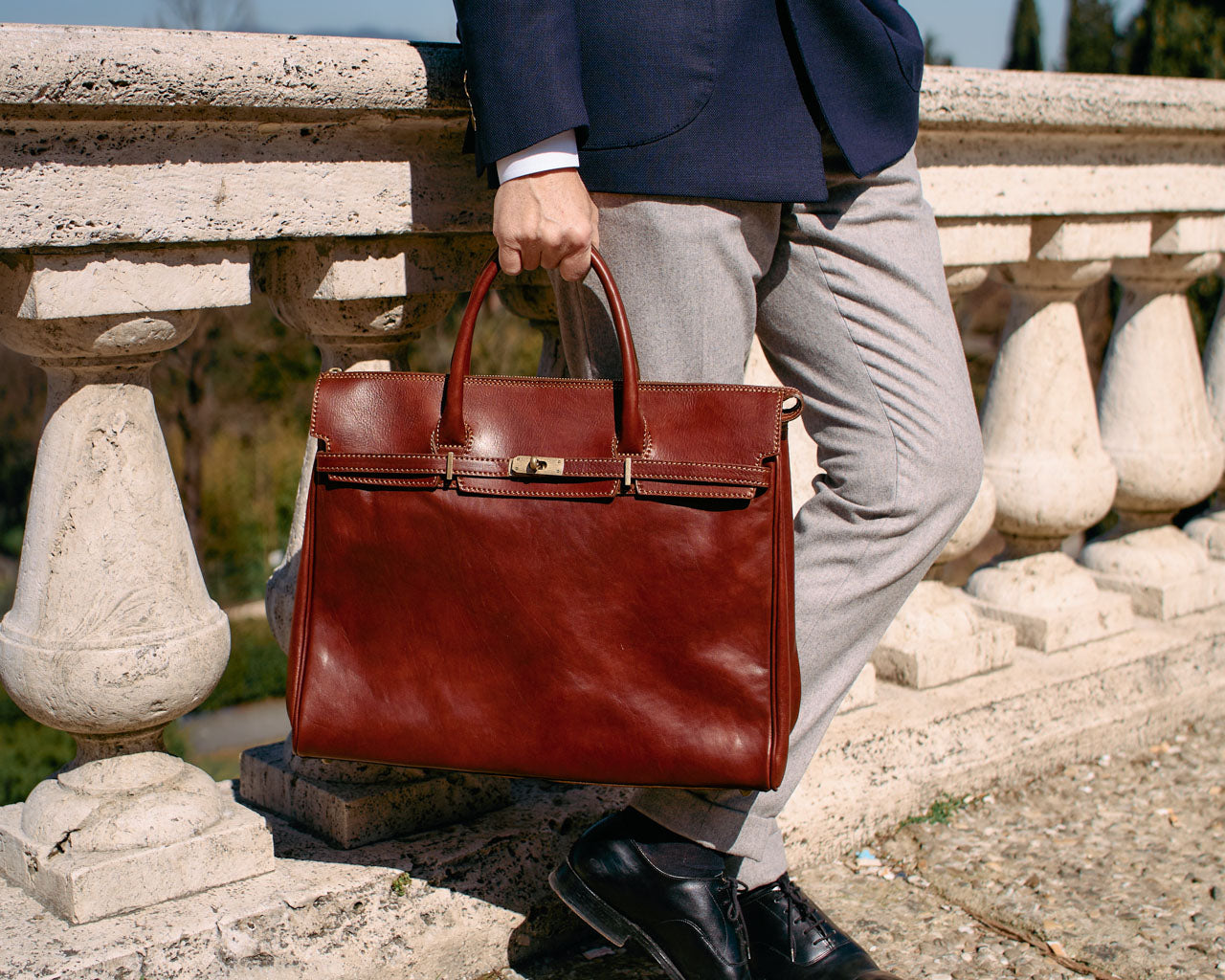 The Predator Large Leather Handbag | Pampora Leather