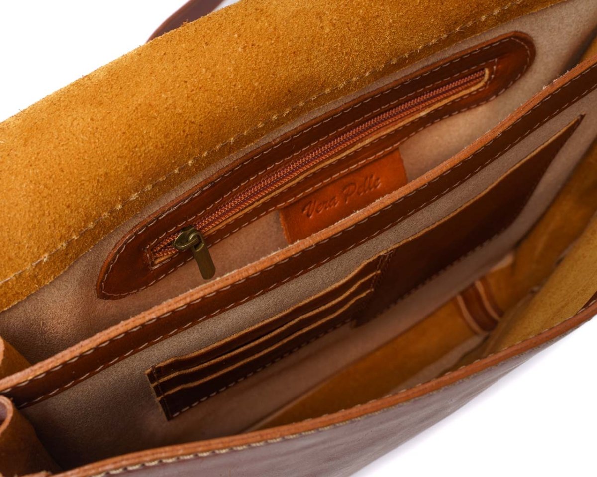 Rhythm Of Class - Dark Brown - Pampora Leather